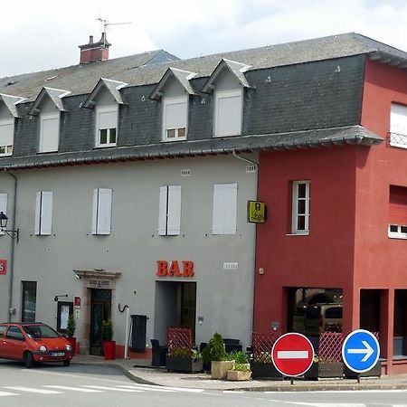 Logis Hotel Restaurant Des Voyageurs Pont-de-Salars Eksteriør bilde