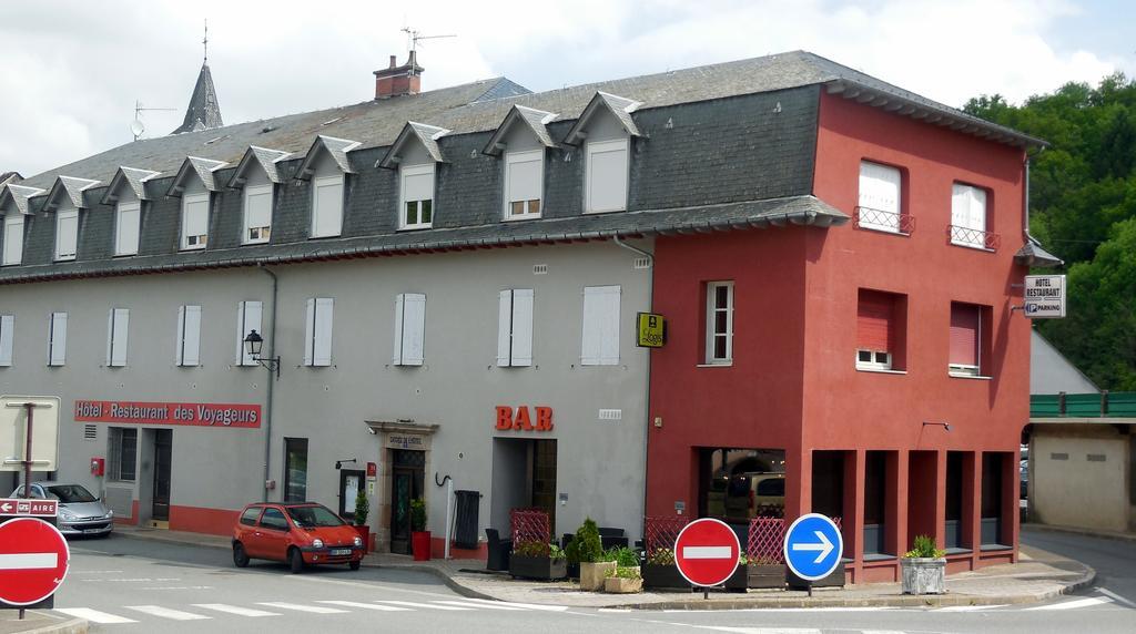 Logis Hotel Restaurant Des Voyageurs Pont-de-Salars Eksteriør bilde