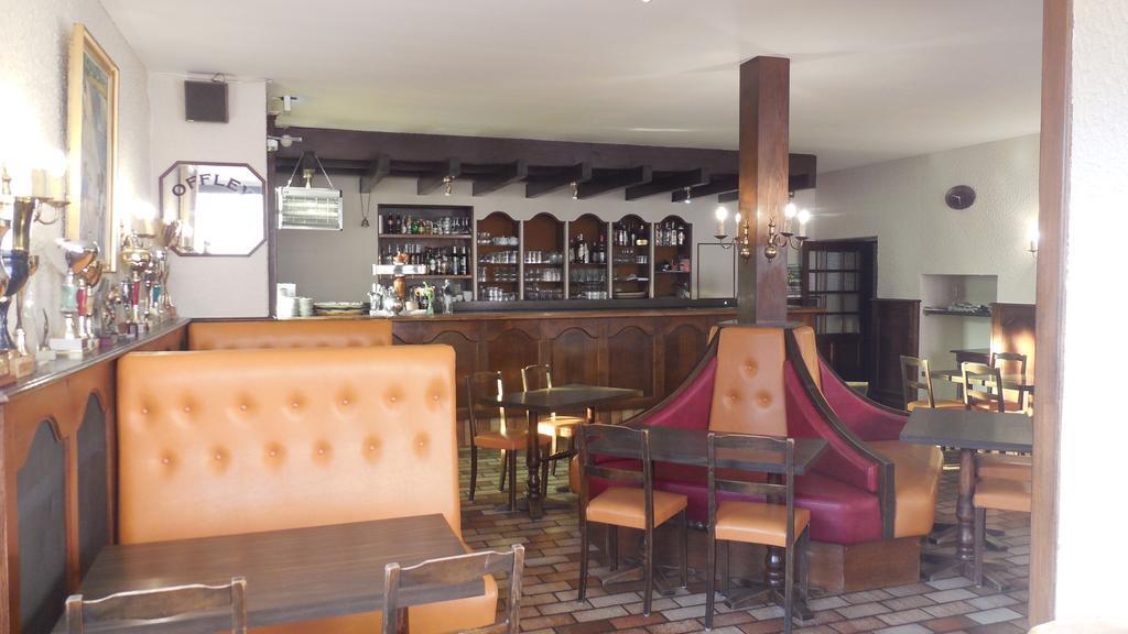 Logis Hotel Restaurant Des Voyageurs Pont-de-Salars Eksteriør bilde