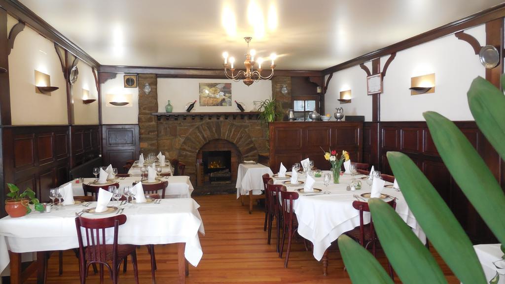 Logis Hotel Restaurant Des Voyageurs Pont-de-Salars Eksteriør bilde