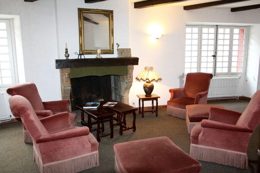 Logis Hotel Restaurant Des Voyageurs Pont-de-Salars Eksteriør bilde