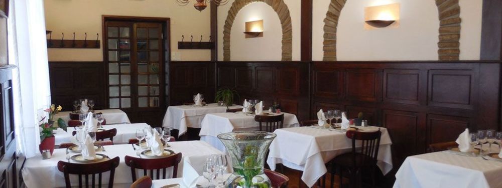 Logis Hotel Restaurant Des Voyageurs Pont-de-Salars Eksteriør bilde